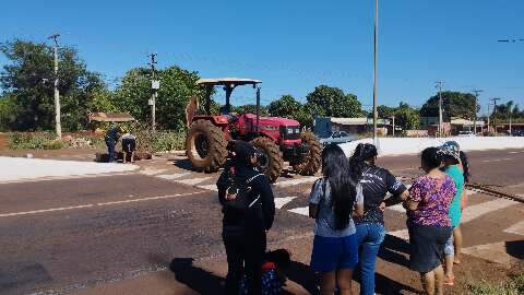 Indígenas rejeitam R$ 250 mil para poços artesianos e mantêm bloqueio em rodovia