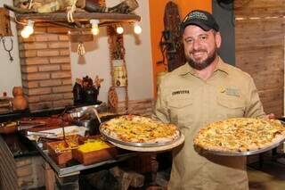 No almoço, o restaurante segue firme com pratos pantaneiros como o arroz carreteiro, o macarrão de comitiva, o guisado, tudo com sabores imbatíveis. (Foto: Juliano Almeida)