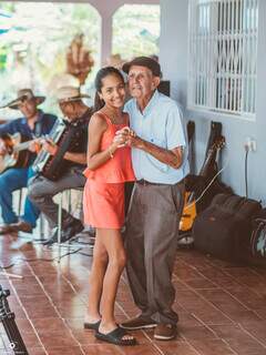 Aos 100 anos, ele comemorou dançando por dois dias. (Foto: Roberto Kelsson)