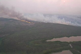 Porto Índio, no Pantanal de Mato Grosso do Sul, queimando em setembro (Foto: Divulgação/Corpo de Bombeiros de MS/Arquivo)