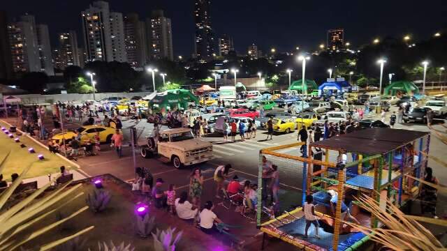 Fim de semana ter&aacute; encontro de carros antigos com solidariedade