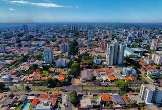 Imagem aérea da cidade de Dourados, onde o crime aconteceu. (Foto: Divulgação)