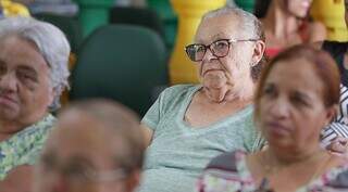 Expectativa de vida dos brasileiros cresce em 11,3 meses e chega aos 76,4 anos