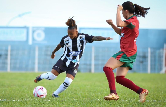 Partidas no interior abrem semifinais do Estadual Feminino