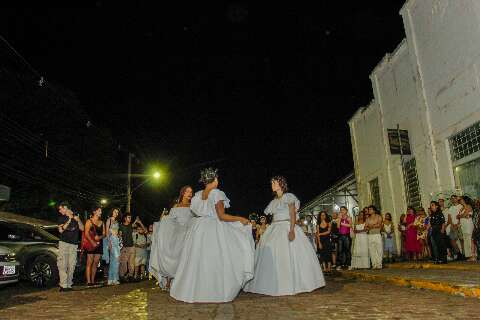 Fim de semana tem Encontro de Violeiros e Culto das Travestis