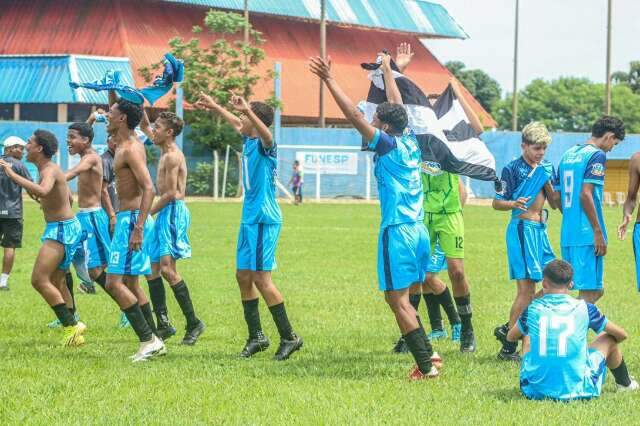 Corumbaense vence N&aacute;utico e est&aacute; na decis&atilde;o do Estadual Sub-15