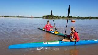 Atletas sul-mato-grossense disputando prova de canoagem (Foto: Fundesporte) 