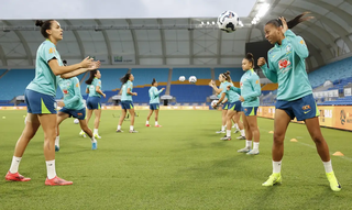 Jogadoras da Seleção Brasileira treinando (Foto: Rafael Ribeiro/CBF)