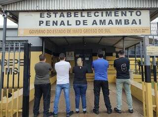 Servidores também aderiram à manifestação no Estabelecimento Penal de Amambai (Foto: Divulgação)