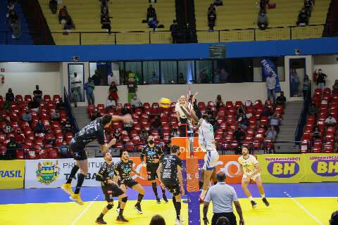 Times da Superliga desembarcam e treinam na sexta em Campo Grande