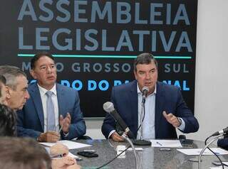 Presidente da Assembleia Legislativa, Gerson Claro (PP) ao lado do governador Eduardo Riedel (PSDB) (Foto: Osmar Veiga)