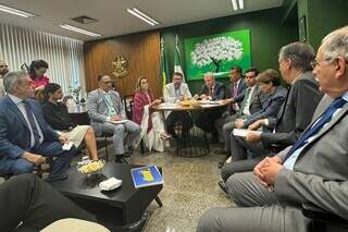 Bancada federal se reuniu no gabinete da senadora Soraya Thronicke, nesta quarta-feira (7) (Foto: Divulgação)