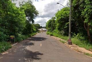 Trecho onde fica ponte e riacho onde suspeito se jogou. (Foto: Reprodução | Google)