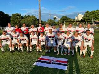 Equipe do São Paulo posando para foto no Rádio Clube (Foto: Divulgação)