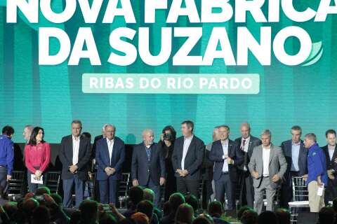 Ap&oacute;s visitar f&aacute;brica, Lula participa da inaugura&ccedil;&atilde;o da Suzano