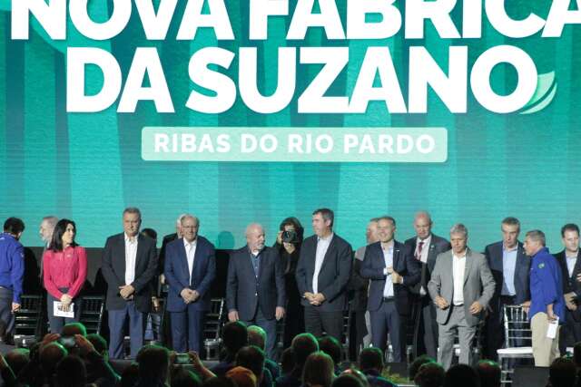 Ap&oacute;s visitar f&aacute;brica, Lula participa da inaugura&ccedil;&atilde;o da Suzano