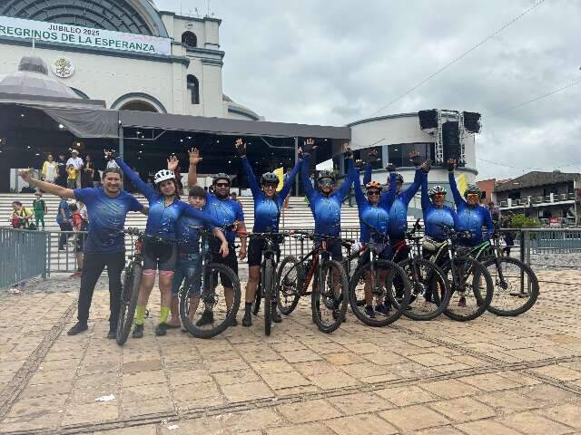 Fam&iacute;lia percorre 485 quil&ocirc;metros de bicicleta com destino ao Paraguai 