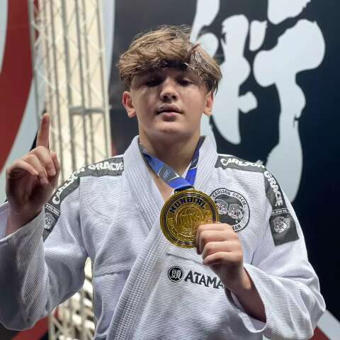 Campo-grandense de 13 anos &eacute; campe&atilde;o mundial de jiu-jitsu infantojuvenil