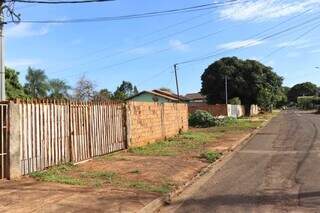 Casa onde ocorreu confronto a tiros no Parque Novos Estados. (Foto: Paulo Francis)