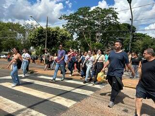 S&oacute; tem 10 vagas em MS, mas esperan&ccedil;a &eacute; o que n&atilde;o falta na porta de concurso