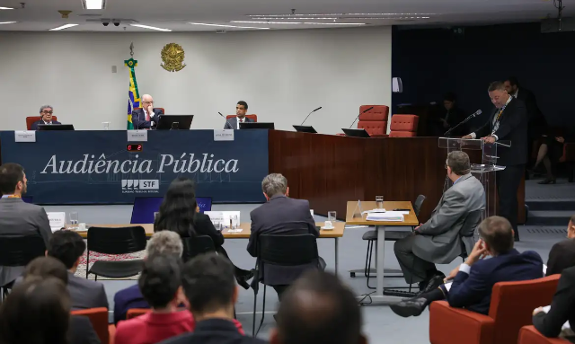 STF inicia debate sobre v&iacute;nculo de emprego entre motoristas e aplicativos