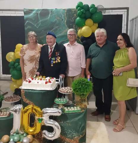 Aos 105 anos, &uacute;ltimo pracinha vivo de MS &eacute; o her&oacute;i da fam&iacute;lia