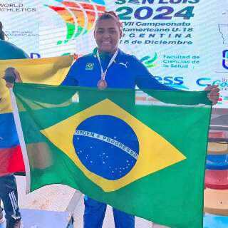 Vitória Barreto, de Três Lagoas, leva o bronze no sul-americano de atletismo