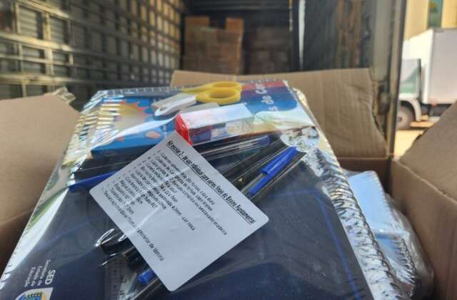 Com 24 rotas em MS, governo antecipa entrega de 190 mil kits escolares