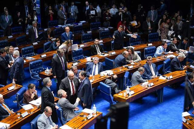 Senado aprova texto-base da regulamenta&ccedil;&atilde;o da reforma tribut&aacute;ria