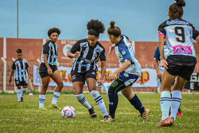 Oper&aacute;rio conquista quarto t&iacute;tulo do Estadual Feminino com goleada