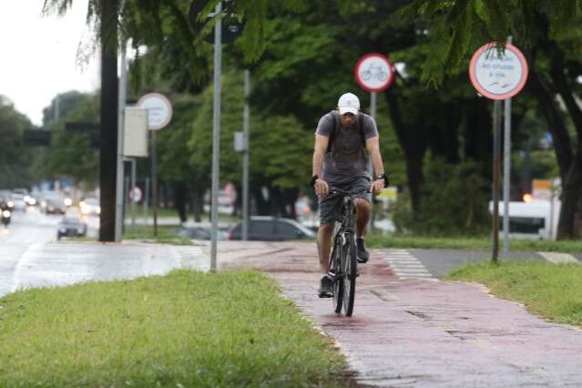 S&aacute;bado ser&aacute; de tempo fresco e com chance de tempestade