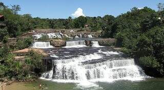 Cachoeira no balneário Sete Quedas, em Rio Verde de Mato Grosso (Foto: Divulgação/Prefeitura)