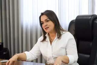 Prefeita Adriane Lopes (PP) durante entrevista ao Campo Grande News em 2023 (Foto: Henrique Kawaminami)