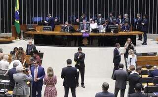 Os deputados federais companham sessão presidida por Arthur Lira, nesta segunda (16). (Foto: Bruno Spada/Câmara dos Deputados)