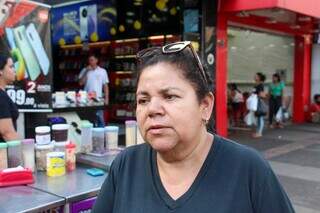 Marlucia aponta que recorreu ao mercado informal devido à carga horária e melhor remuneração (Foto: Juliano Almeida).