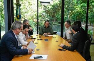 Governador Eduaro Riedel (PSDB) recebeu empresários nesta terça-feira (17) no Receptivo do Prosa (Foto: Bruno Rezende)