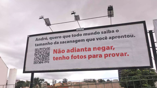 A frase provocativa fez o público correr atrás do QR Code