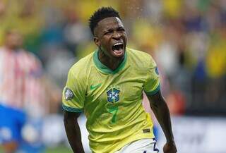 Vinicius Júnior comemorando gol com a camisa do Brasil (Foto: Rafael Ribeiro/CBF)