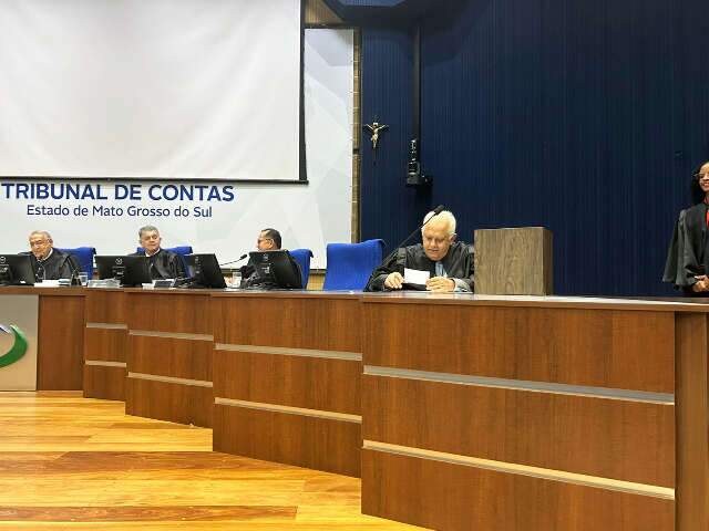 Com vota&ccedil;&atilde;o un&acirc;nime, TCE elege Fl&aacute;vio Kayatt e empossa nova diretoria em MS