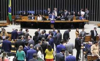 Discussão e votação de propostas legislativas durante sessão desta quinta-feira (19) (Foto: Bruno Spada/Câmara dos Deputados)