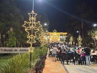 Tribunal de Justiça em festa durante o evento de cantata de Natal. (Foto: Divulgação/TJMS)