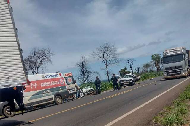 Irm&atilde; e filho de presidente da Junta Comercial morrem em acidente na BR-163