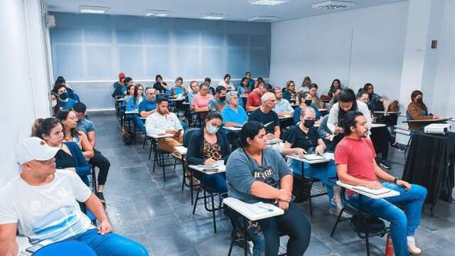 Auxiliares administrativos e cuidadores de sa&uacute;de mental s&atilde;o convocados