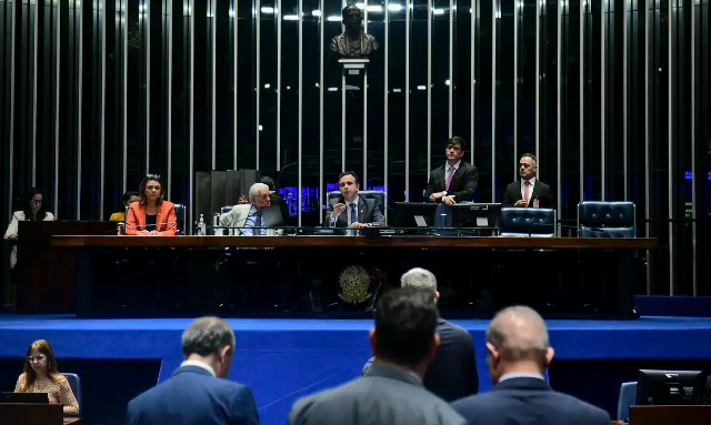 PL que restringe crescimento da despesa p&uacute;blica &eacute; aprovado no Senado