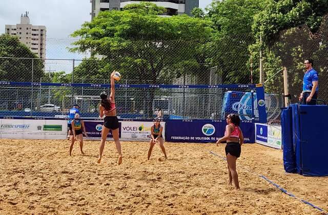 Belmar Fidalgo recebe 48 duplas de v&ocirc;lei de praia em decis&atilde;o do Superpraia