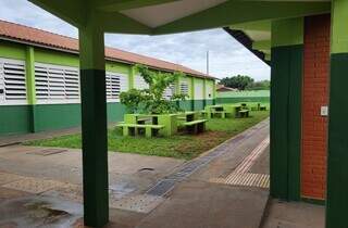 Pátio de escola estaudal vazio (Foto: Ricardo Agra/SED)