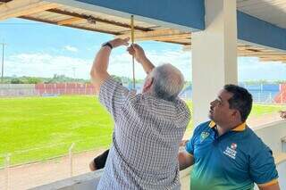 Estevão Petrallás fazendo vistoria no Jacques da Luz (Foto: Divulgação) 