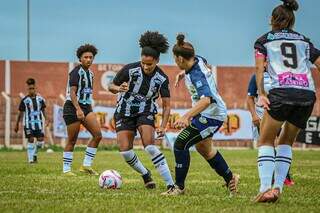 Jogo do Estadual Feminino no Estádio Jacques da Luz (Foto: Rodrigo Moreira/FFMS)