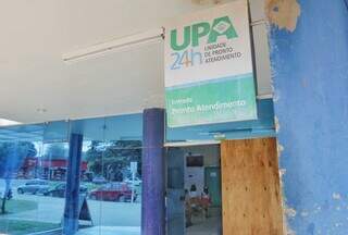 UPA Vila Almeida, onde a reportagem esteve no sábado (21) para ouvir familiares de paciente que aguardava vaga em hospital há 5 dias (Foto: Paulo Francis/Arquivo)