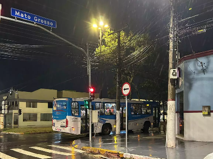 Campo Grande volta a ter chuva em meio a alerta de instabilidade